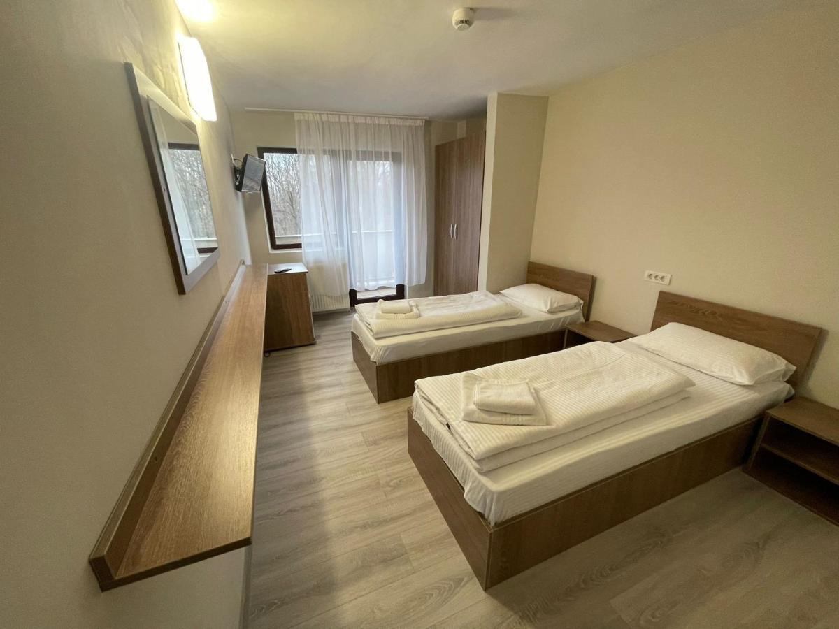 Hotel Le Baron Timisoara Exterior photo